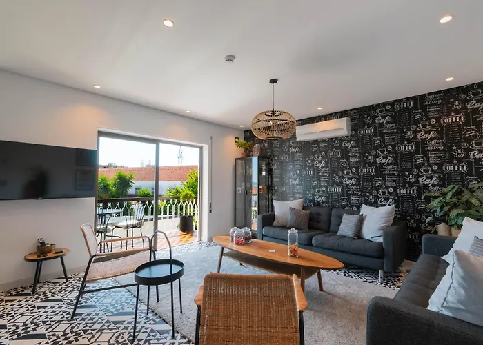 7min To Uni Se-velha - Ac - Work Desk - 300mbs Wifi - 2 2* Coimbra